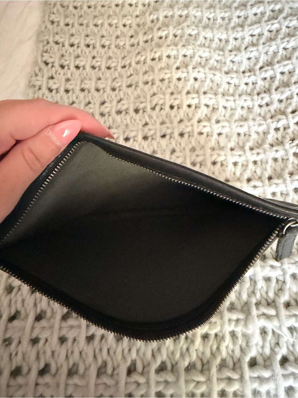 Shinola Black Leather Wristlet Clutch with Top Zip - Picture 3 of 4